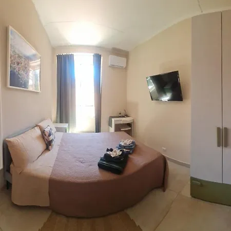 Oda ve Kahvaltı Le Tre Isole Cenova