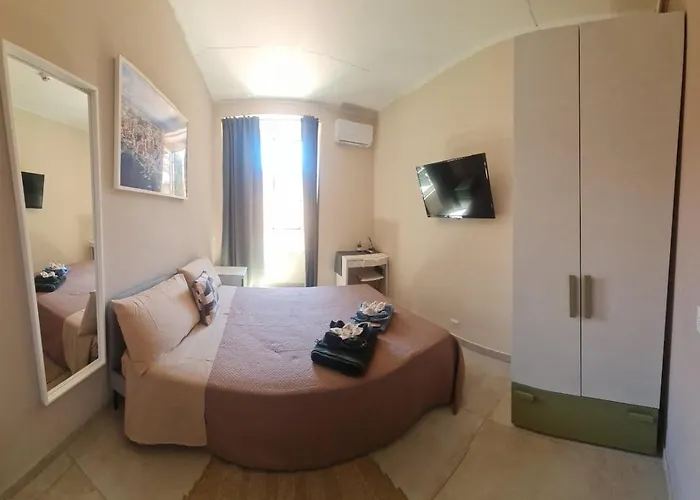 فندق مبيت وإفطار Le Tre Isole جنوة